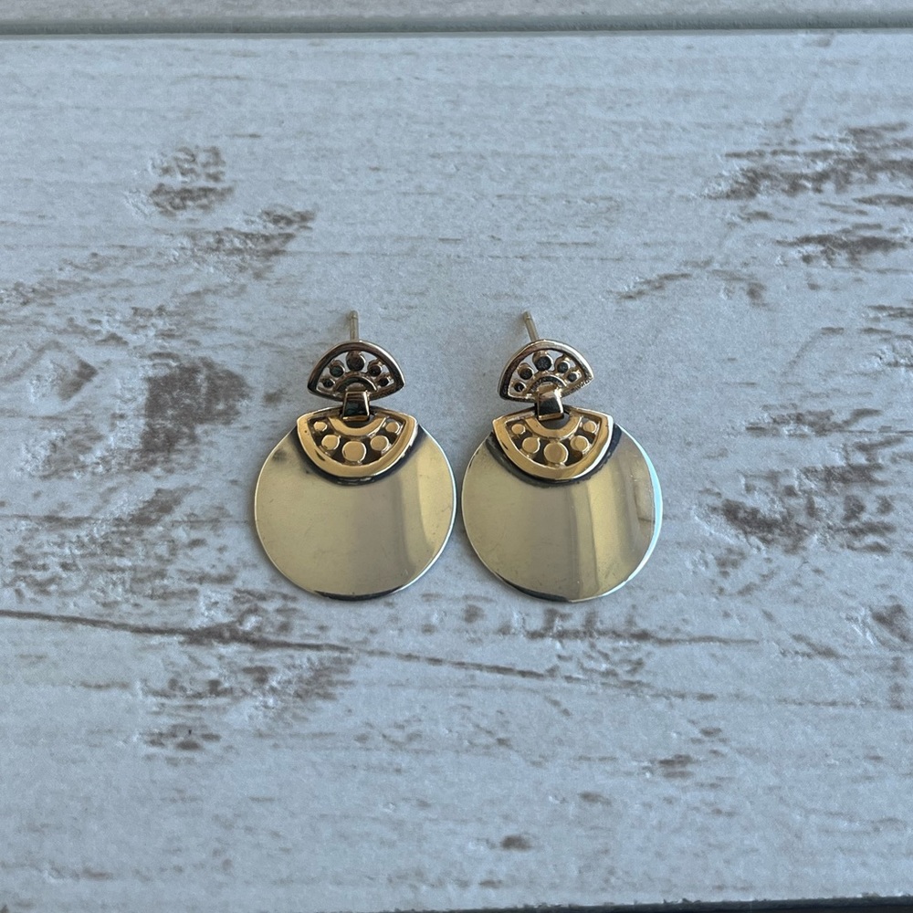 James Avery